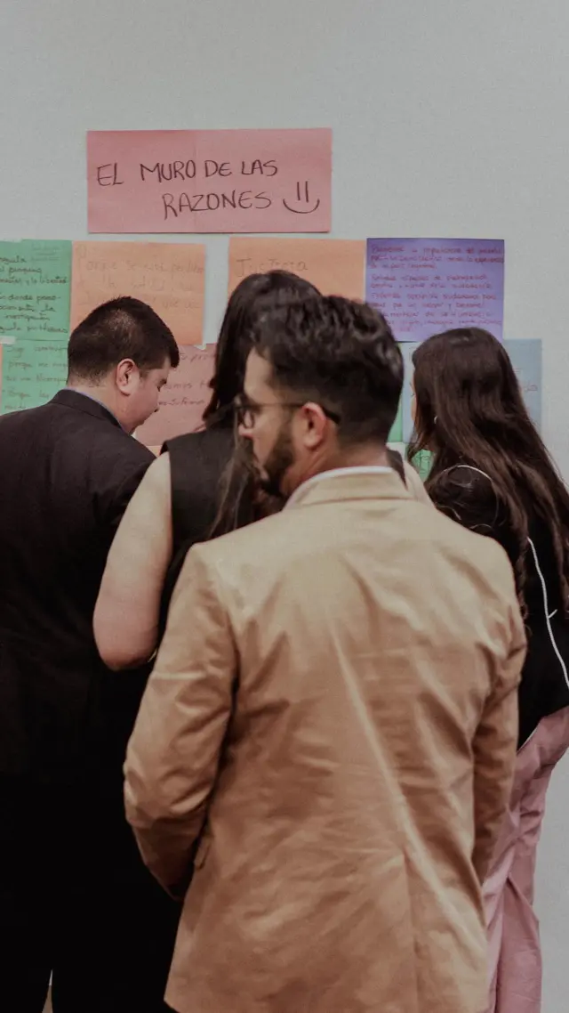 ¿Por qué debemos seguir buscando caminos de paz?
Porque sin paz no hay comunidad, no hay escucha, no hay futuro posible.
La paz no se hereda, se construye cada día con acciones, respeto y empatía. 🤝✨